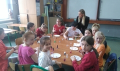 Zawodowe powitanie wiosny w SP5 (link otworzy duże zdjęcie)