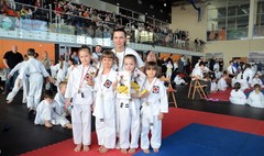 28 medali karateków Inochi (link otworzy duże zdjęcie)