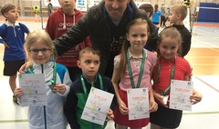 Mistrzostwa Miasta Słupcy w Badmintonie (link otworzy duże zdjęcie)