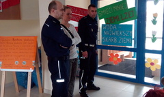 Lekcja bezpieczeństwa w Przedszkolu nr 2. (link otworzy duże zdjęcie)