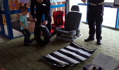 Lekcja bezpieczeństwa w Przedszkolu nr 2. (link otworzy duże zdjęcie)