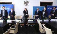 Konferencja w Senacie RP (link otworzy duże zdjęcie)