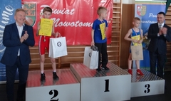 Zawody zapaśnicze w Nowym Tomyślu. (link otworzy duże zdjęcie)