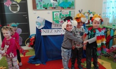 Międzynarodowy Dzień Teatru w Przedszkolu nr 6. (link otworzy duże zdjęcie)