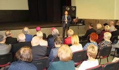 Wernisaż wystawy „Homage to requiem”. (link otworzy duże zdjęcie)