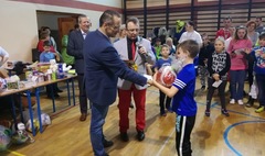 Integracyjna Spartakiada z okazji Światowego Dnia Inwalidy (link otworzy duże zdjęcie)