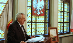 Uroczysta Sesja Rady Miasta Gniezna (link otworzy duże zdjęcie)