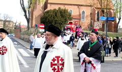 Uroczystości ku czci Świętego Wojciecha. (link otworzy duże zdjęcie)