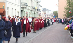 Uroczystości ku czci Świętego Wojciecha. (link otworzy duże zdjęcie)