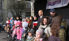 Koncerty znanych i lubianych zespołów muzycznych. (link otworzy duże zdjęcie)