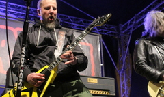 Koncerty znanych i lubianych zespołów muzycznych. (link otworzy duże zdjęcie)