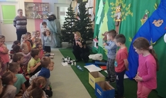 Spotkanie z dziećmi z Przedszkola nr 14. (link otworzy duże zdjęcie)