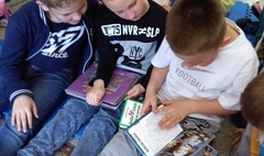 Długa przerwa z książką (link otworzy duże zdjęcie)