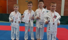 Świetne występy gnieźnieńskich karateków. (link otworzy duże zdjęcie)