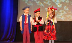 Biesiada na ludowo w Przedszkolu nr 13. (link otworzy duże zdjęcie)