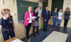 Finały gnieźnieńskich konkursów językowych. (link otworzy duże zdjęcie)