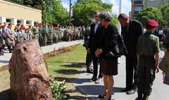 Nadanie skwerowi przy Szkole Podstawowej nr 9 imienia Adama Pługa Borysa. (link otworzy duże zdjęcie)