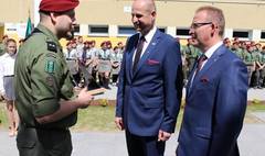 Nadanie skwerowi przy Szkole Podstawowej nr 9 imienia Adama Pługa Borysa. (link otworzy duże zdjęcie)