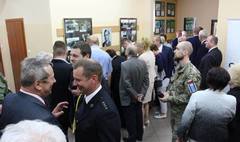 Nadanie skwerowi przy Szkole Podstawowej nr 9 imienia Adama Pługa Borysa. (link otworzy duże zdjęcie)