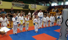 Komplet medali karateków Inochi Gniezno (link otworzy duże zdjęcie)