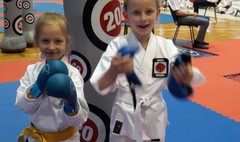Komplet medali karateków Inochi Gniezno (link otworzy duże zdjęcie)