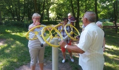 Seniorzy gotowi na start (link otworzy duże zdjęcie)