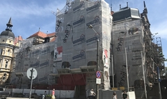 Remontowany Urząd Miejski.