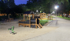 Zdjęcie parku Kościuszki wieczorem (link otworzy duże zdjęcie)