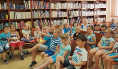 Biblioteczne spotkanie dla najmłodszych (link otworzy duże zdjęcie)