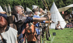 XI Turniej Łuczniczy o Złoty Trzos Gnieźnieńskiego Grodu (link otworzy duże zdjęcie)