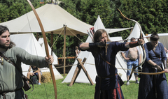 XI Turniej Łuczniczy o Złoty Trzos Gnieźnieńskiego Grodu (link otworzy duże zdjęcie)