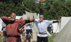 XI Turniej Łuczniczy o Złoty Trzos Gnieźnieńskiego Grodu (link otworzy duże zdjęcie)