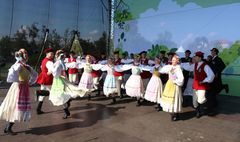 Rolnicy podziękowali za obfite plony (link otworzy duże zdjęcie)