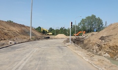 Wraca ruch na ulicy Pod Trzema Mostami (link otworzy duże zdjęcie)