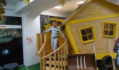 Młodzi gnieźnianie odkrywali sekrety nauki (link otworzy duże zdjęcie)