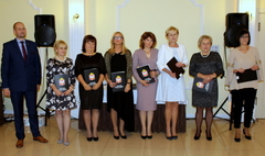 Wyróżnienia dla gnieźnieńskich nauczycieli (link otworzy duże zdjęcie)