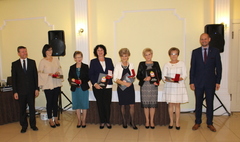 Wyróżnienia dla gnieźnieńskich nauczycieli (link otworzy duże zdjęcie)