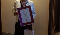 Nagroda dla niezwykłej gnieźnianki (link otworzy duże zdjęcie)