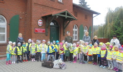 Spiżarnia dla leśnych zwierząt (link otworzy duże zdjęcie)