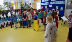 Świat bajek z dawnych lat (link otworzy duże zdjęcie)