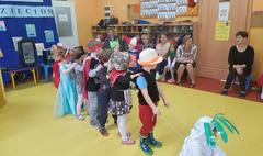 Świat bajek z dawnych lat (link otworzy duże zdjęcie)