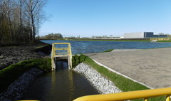 Ukończono zbiornik retencyjny na Kawiarach (link otworzy duże zdjęcie)