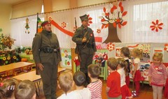 Przedszkole nr 9 świętuje (link otworzy duże zdjęcie)