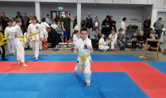 Worek medali dla zawodników Inochi Gniezno (link otworzy duże zdjęcie)