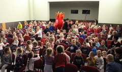 Spektakl ekologiczny z ważnym przesłaniem (link otworzy duże zdjęcie)