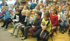 Gnieźnianie Czytają Małym Polanom (link otworzy duże zdjęcie)