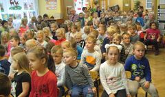 Gnieźnianie Czytają Małym Polanom (link otworzy duże zdjęcie)