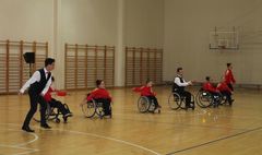 Niezwykły pokaz tańca w SP2 (link otworzy duże zdjęcie)