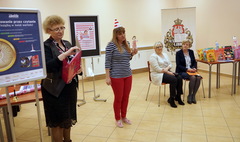 Basia w gnieźnieńskiej bibliotece (link otworzy duże zdjęcie)