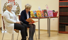 Basia w gnieźnieńskiej bibliotece (link otworzy duże zdjęcie)